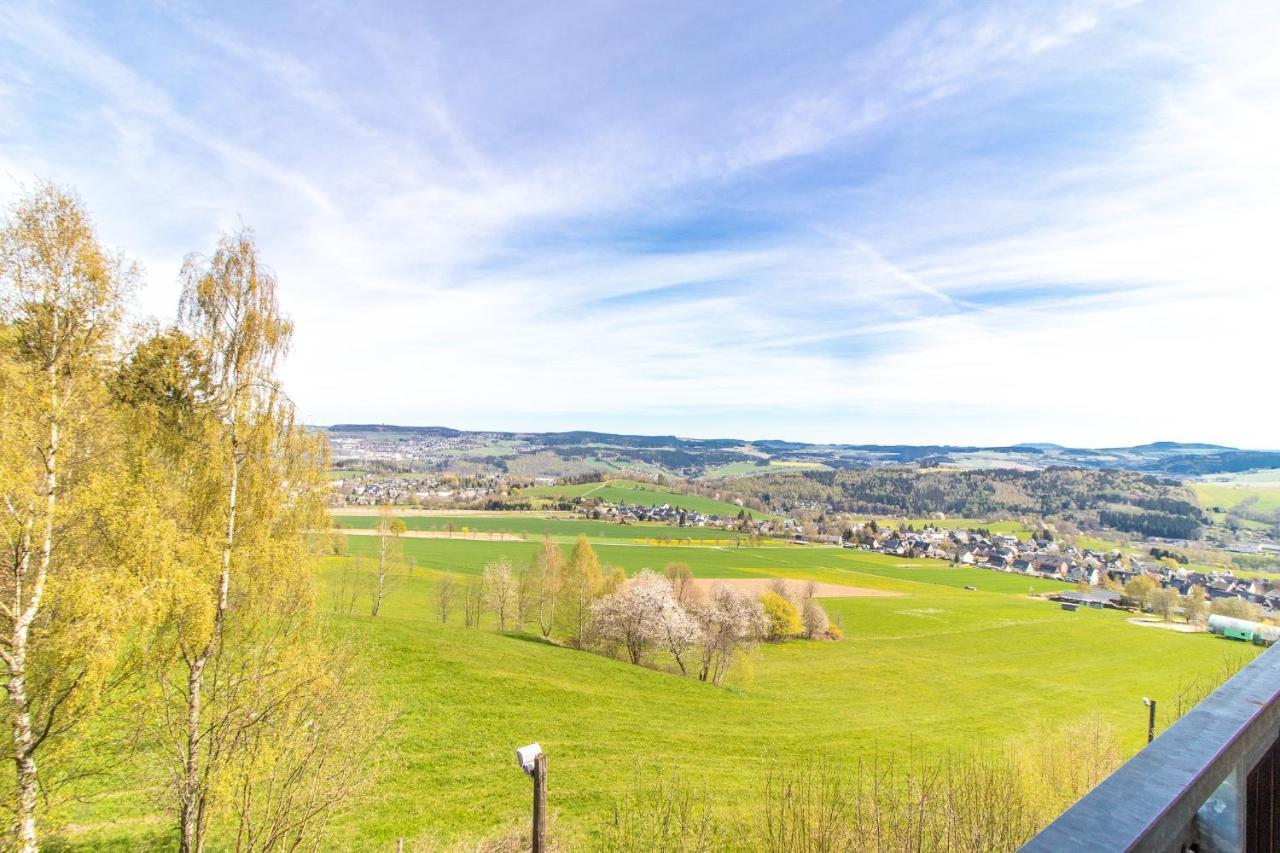 Apartment Bergwiese I Balkon I Aufzug I Stellplatz Schwarzenberg  Luaran gambar